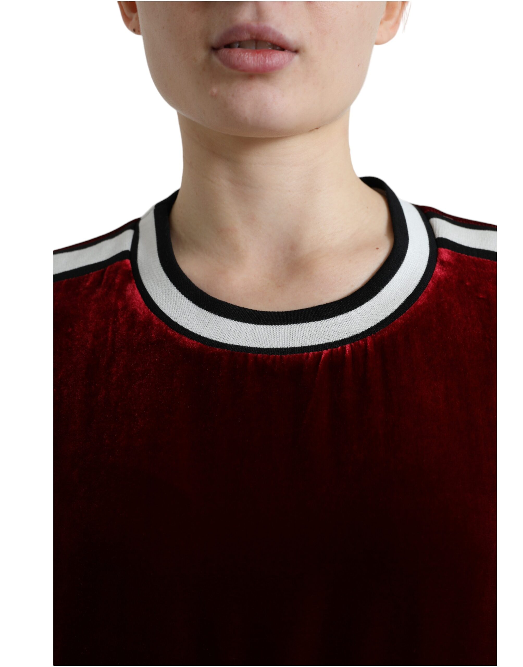 Dolce & Gabbana Bordeauxfarbener Pullover mit Rundhalsausschnitt aus Samt – Bild 4